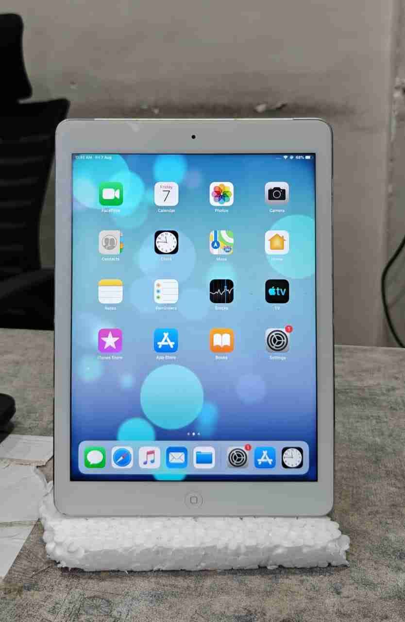 Apple iPad Air (1st Generation) – MD794HN/A